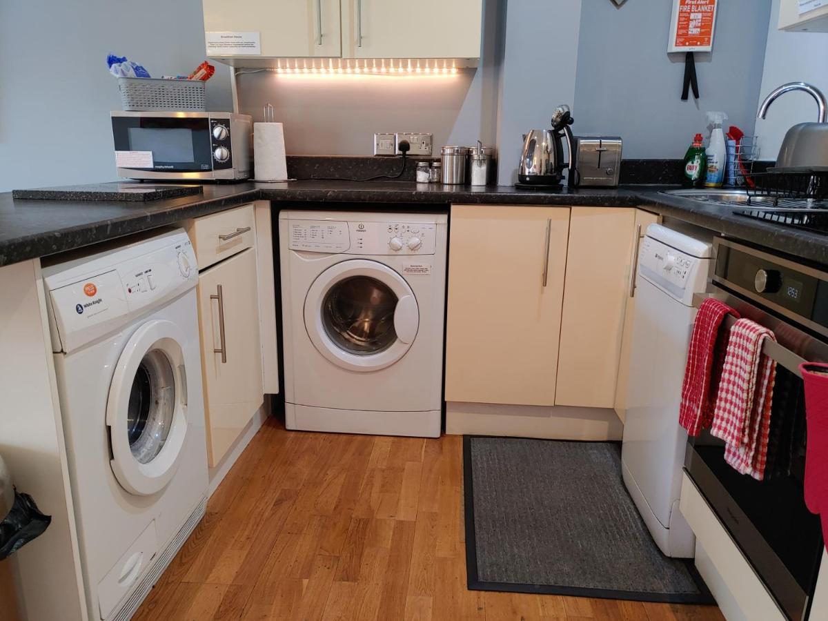 The Bath House Apartments - Free 1St Breakfast - Free Parking Esterno foto